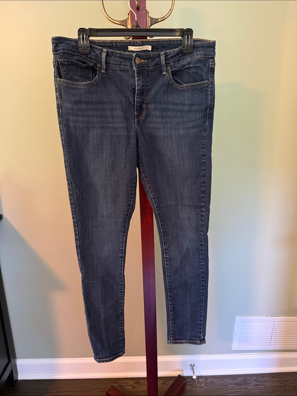 Levi's Women's Dark Blue Skinny Jeans